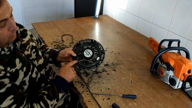 Как заменить верёвку на ручном стартере (чиним шмырголку) смотреть онлайн