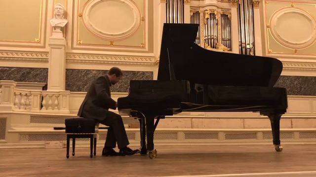 Шопен Ноктюрн до диез минор. Исполняет Алексей Морозов. смотреть онлайн