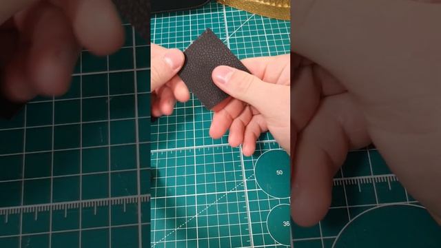 Чем дорогая экокожа отличается от дешёвой? Сравнительный тест.