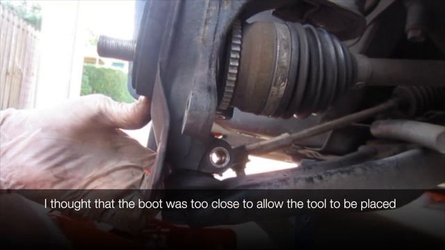Front wheel bearing replacement Home Handyman Amateur mechanic Suzuki Swift 2005 смотреть онлайн
