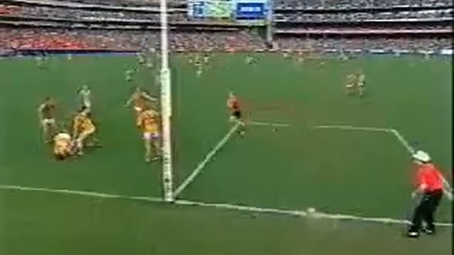 The Footy Show AFL (2003) - Sam's rant on a letter from umpires смотреть онлайн