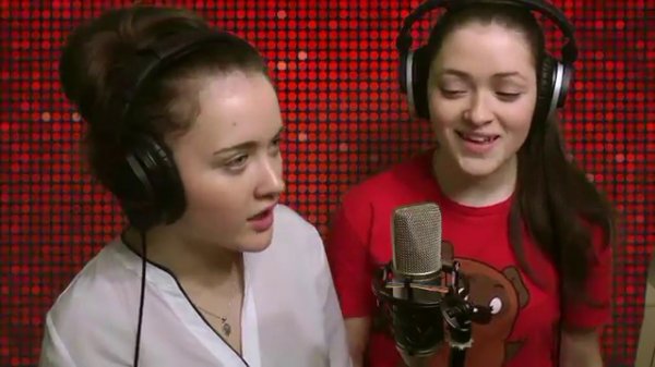 Аня и Оля Шапиро - Звездная пыль (Новый год)