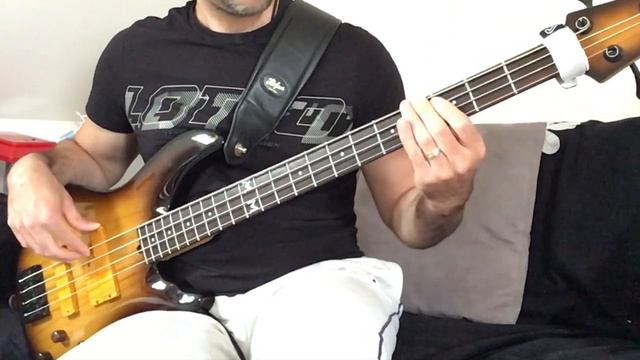 Nirvana - Smell Like Teen Spirit (Bass Cover + TAB (in description)) смотреть онлайн