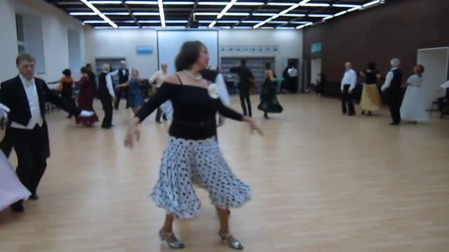 Вальс Мечта. Первый бал на Авиамоторной 5 ноября 2016 г. смотреть онлайн