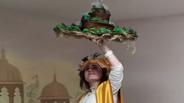 Лила под Холмом смотреть онлайн