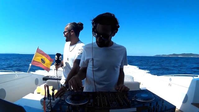 TONI MORENO B2B XAVI EMPARAN - IBZ ICONS - RECORDED LIVE FROM THE SEA @ FIVE STARS YATCH