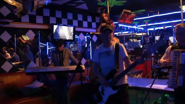 Гоп-компания ("RAI" BAR, Ростов-на-Дону, 30.03.2018) смотреть онлайн