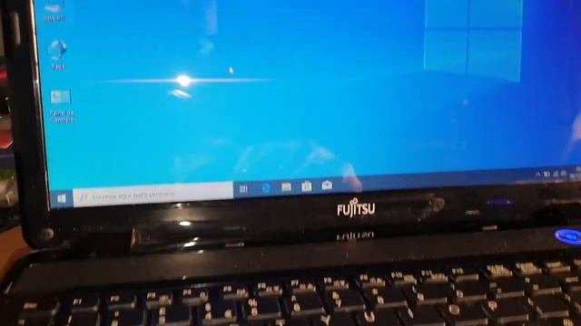 teste power on fujitsu AH531 смотреть онлайн