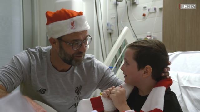Liverpool squad make heartwarming 2019 Christmas visit to Alder Hey Children’s Hospital смотреть онлайн