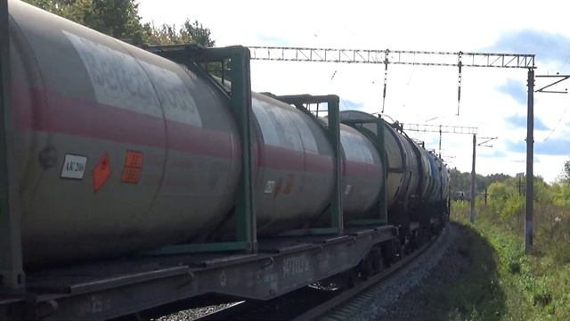 Электровоз ВЛ80С-2501 с грузовым поездом смотреть онлайн