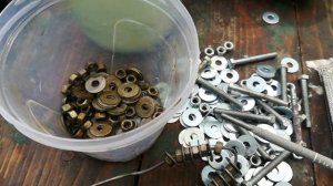 Покрытие Титаном гаечек и болтов. Гальваника изделий. Пробная попытка сделать титановое покрытие