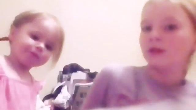 Мы сестрой зажигаем бенгальские огни вчесть подпишеков!!! смотреть онлайн