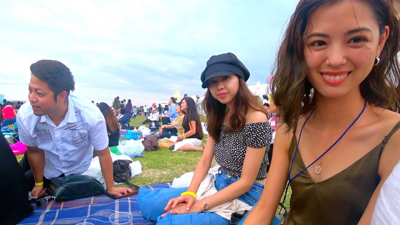 Реакция японок на неловкие подкаты. Карин на сцене и за сценой. Привет Окинава 2020 смотреть онлайн