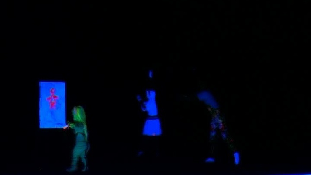 Черный театр в Праге HILT - LOVE STORY