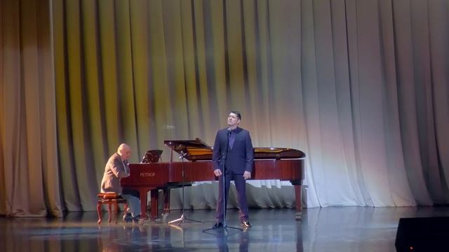 "Что ты жадно глядишь на дорогу" на слова Н.А. Некрасова. Поет Александр Пахмутов. смотреть онлайн