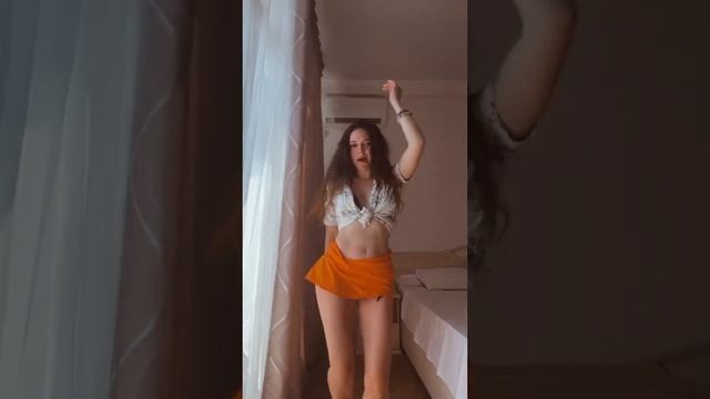 Подари мне первый танец , забери меня собой смотреть онлайн