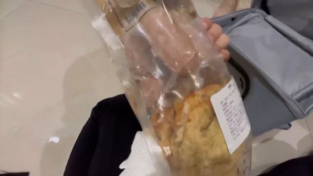 SUAMI PULANG DARI CHINA BAWA BANYAK OLEH OLEH ? смотреть онлайн