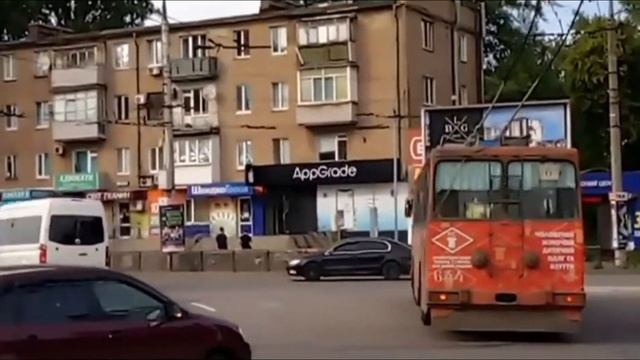Троллейбус ЮМЗ-Т2 смотреть онлайн