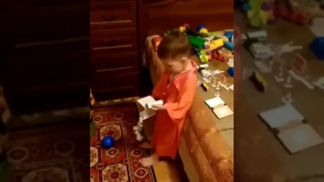МОЛОДОЙ БАТЮШКА/ РЕБЕНОК ПОП/ С ДЕТСТВА ВЫБРОЛ СВОЮ ПРОФЕССИЮ смотреть онлайн