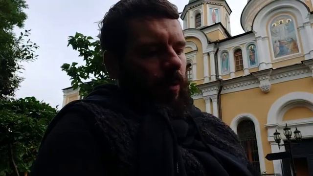 У Матроны.Не искушайся сам и не служи сатане, не теряй общение с Богом смотреть онлайн