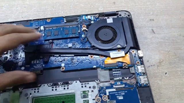 HP Laptop Turning On But No Display - Hp Elitebook 840 G1 No Display Problem - hp laptop repair смотреть онлайн