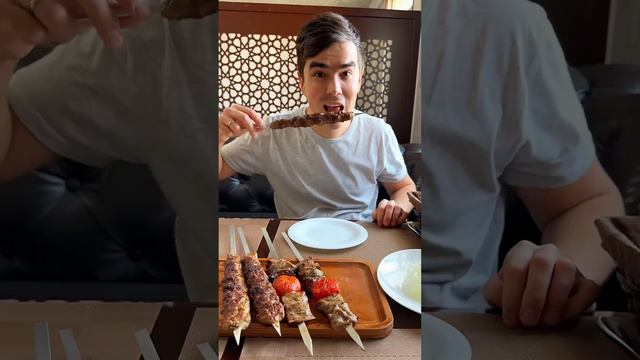 Вкусный Гиждуванский Шашлык и Жареная Рыба в Ташкенте 🤤😋👍🇺🇿 смотреть онлайн