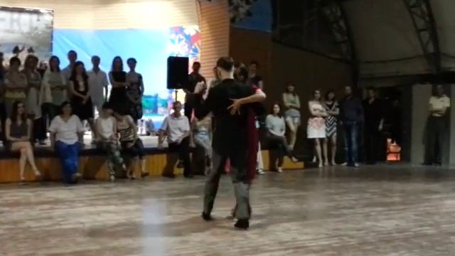 1. Выступление на вечеринке танго Михаил Кожаткин и Мария Почукаева август 2015 смотреть онлайн