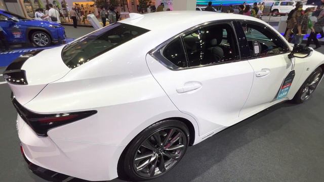 Lexus IS 300H 2022 Model