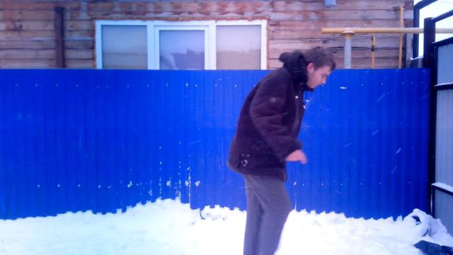 Когда снег снёс тебе крышу смотреть онлайн