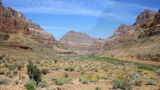 По Гранд-Каньону я хожу, плыву, летаю... смотреть онлайн
