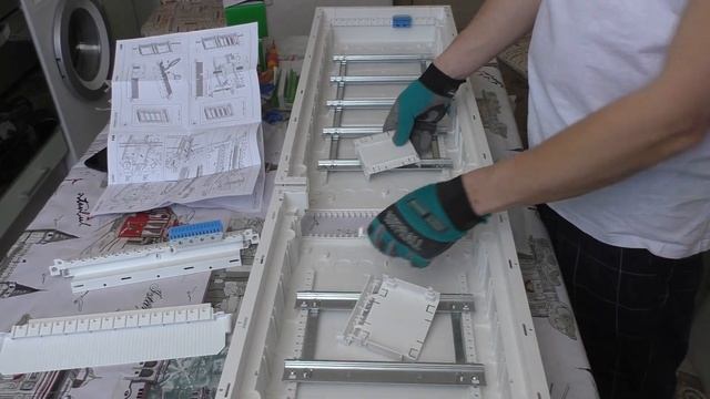 Электрощит ABB UK600 наш обзор или сборка электрощита для загородного дома (коттеджа). смотреть онлайн