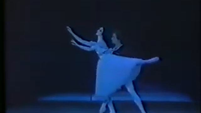 Eva Evdokimova as Giselle смотреть онлайн