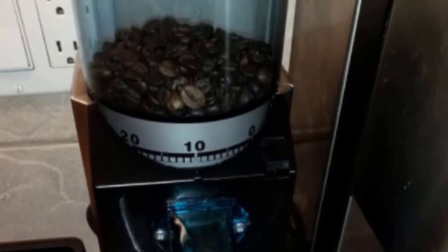 Top 10 Best Burr Coffee Grinders Review in 2023 смотреть онлайн