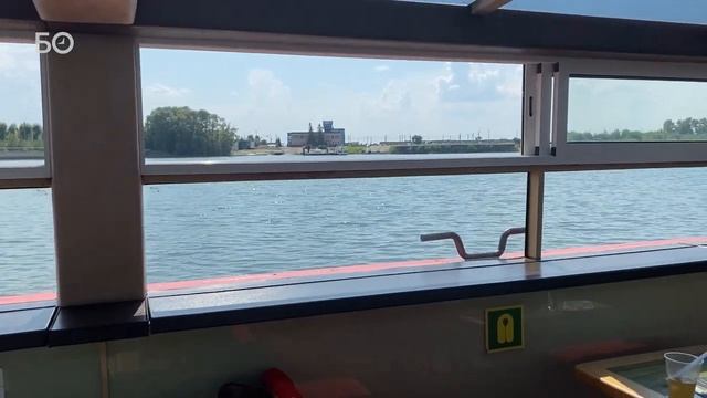 По Казанке отправился первый прогулочный речной трамвай – что увидели пассажиры? смотреть онлайн