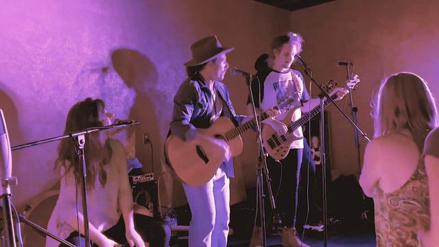 Hey William Live at Apotheca смотреть онлайн