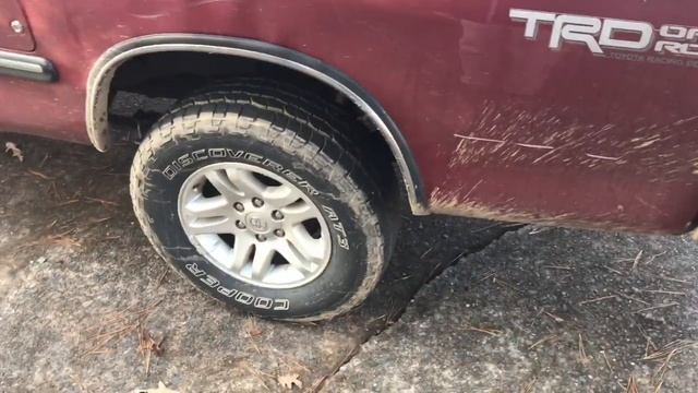 Another old 2001 Toyota Tundra Sr5 TRD 4 x 4 V8 almost a half 1,000,000 miles смотреть онлайн