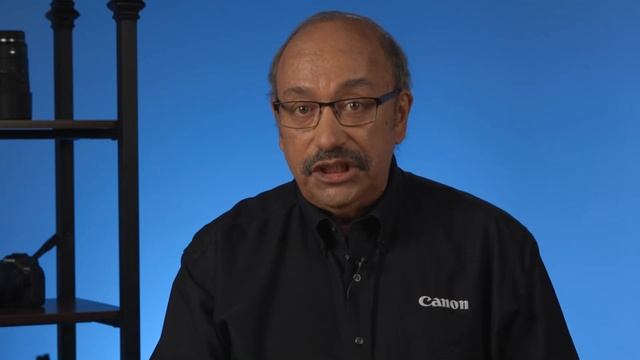 The Canon EOS R50 Mirrorless Camera смотреть онлайн