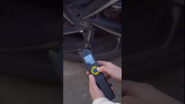 Автомобильный мини-компрессор Baseus / просто совет / скидка - 25% смотреть онлайн