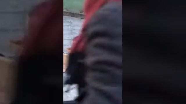 Уличный барабанщик в Москве смотреть онлайн