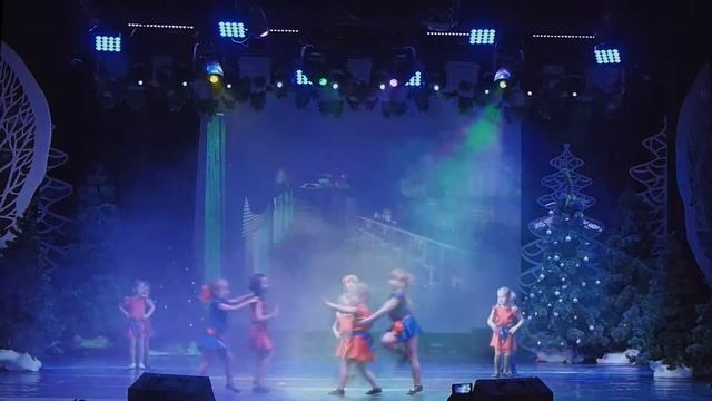 MALINA DANCE STUDIO Спектакль "Путь к мечте" 27 12 2017 "Городская суета" Педагог А Петрова смотреть онлайн