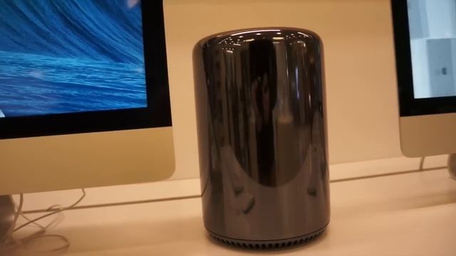 MacPro (2013) - Prise en main смотреть онлайн