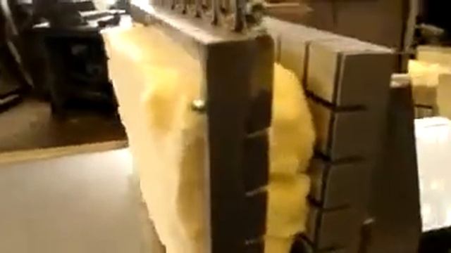 Машина струнной резки монолита сливочного масла РММ-1М (горизонтальный вариант) смотреть онлайн