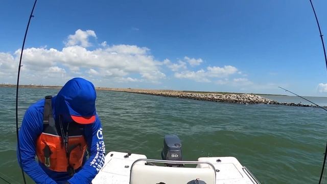 Quest For 1,000 Subscribers Kicked Off With a Texas Slam! смотреть онлайн