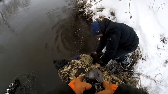 Вот это даааа...... Что там в бочке? Нашли бочку на поисковый магнит! смотреть онлайн