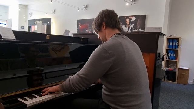 USED Bentley 112 Compact Acoustic Upright | Polished Ebony | Edinburgh Showroom - Rimmers Music смотреть онлайн