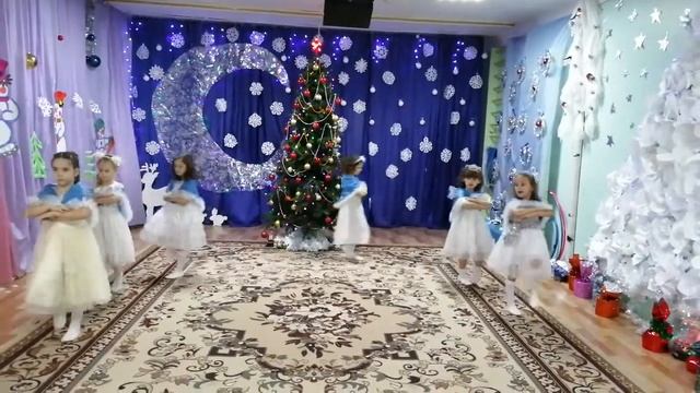 танец "Русская зима" детский сад № 14 Лесогорск муз. рук.Горобцова Н.В. смотреть онлайн