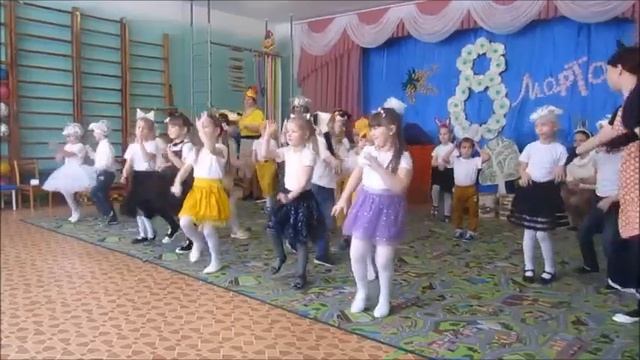 Утренник в старшей группе к 8 марта смотреть онлайн