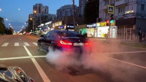 Гонки по городу с Ахмедом Венгалби на CLS63 банане