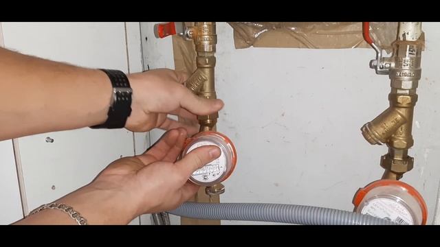 замена водяного счетчика своими руками смотреть онлайн