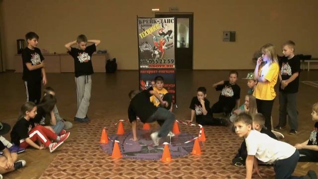 Октагон баттл_Брейк данс школа Техникс _Зимний Лагерь Снежком2014 смотреть онлайн